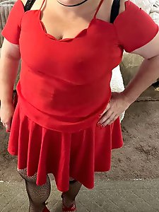 A mature woman with a hairy genitals gets penetrated.