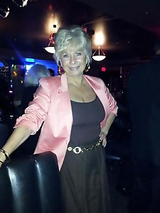 Attractive old babe having slippery vagina