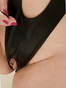 Experienced sluts spread their juicy and curvy pussies