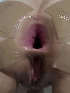 Amateur businesswomen are getting naked