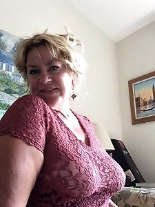 Older and hot 043 (Brafree)