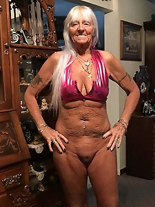 Lusty hellcats put on hot bra