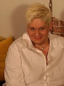 Blonde Milf Vikky In Black Pantyhose