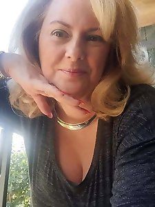 Prostitute getting pleasured on camera